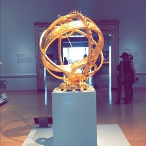 Meet your Posher, Dennis